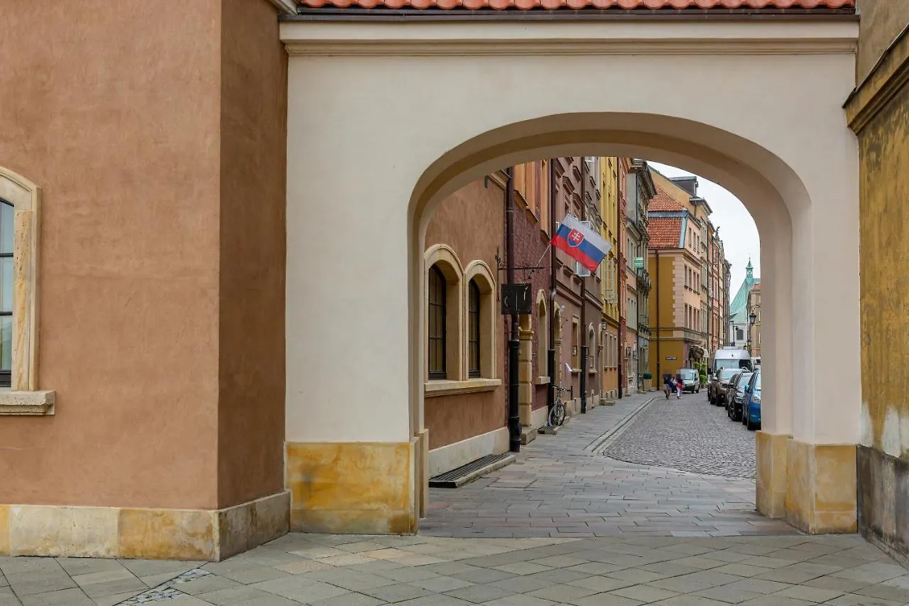 Apartment On The Warsaw Square By Noclegi Renters