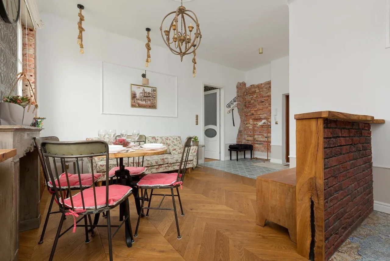 Apartment On The Warsaw Square By Noclegi Renters